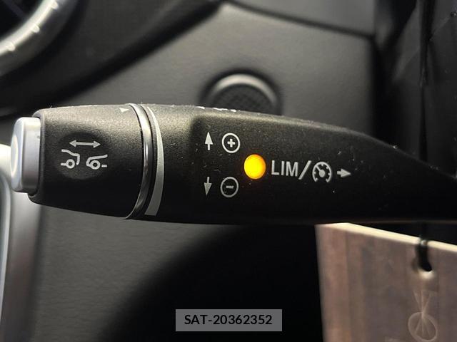 Mercedes Benz CLA-CLASS 2018-06 8053488-3