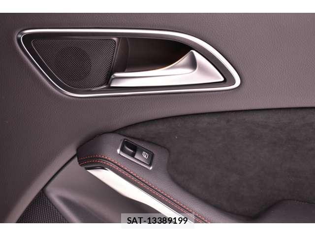 Mercedes Benz CLA-CLASS 2017-06 8054835-15