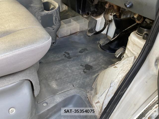 Nissan CLIPPER TRUCK 2005-07 8056046-18