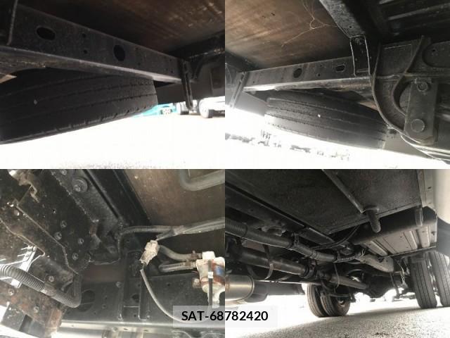 Toyota COASTER 2008-06 8055728-9