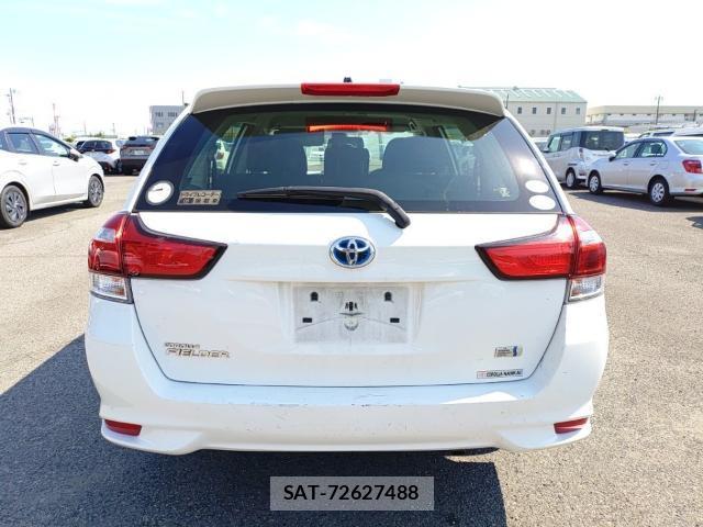 Toyota COROLLA FIELDER 2019-06 8055256-1