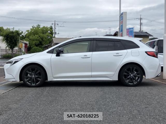 Toyota COROLLA TOURING 2024-06 8054026-1