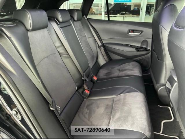 Toyota COROLLA TOURING 2025-09 8056213-6