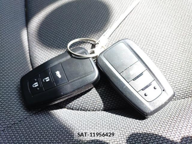 Toyota COROLLA 2021-07 8055270-14