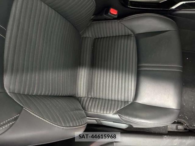 Toyota COROLLA SPORT 2021-04 8055058-13