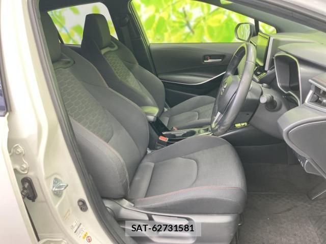 Toyota COROLLA SPORT 2018-07 8056238-3