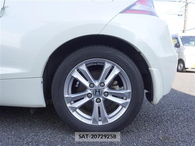 Honda CR-Z 2010-06 8054240-19