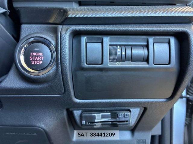 Subaru Crosstrek 2024-04 8055564-9