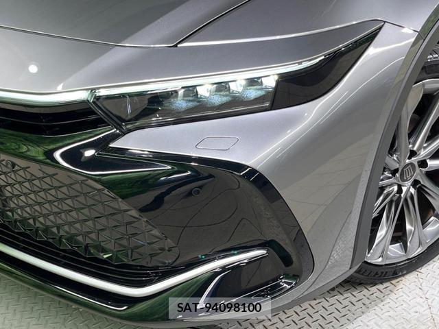 Toyota Crown Crossover 2023-07 8053782-11