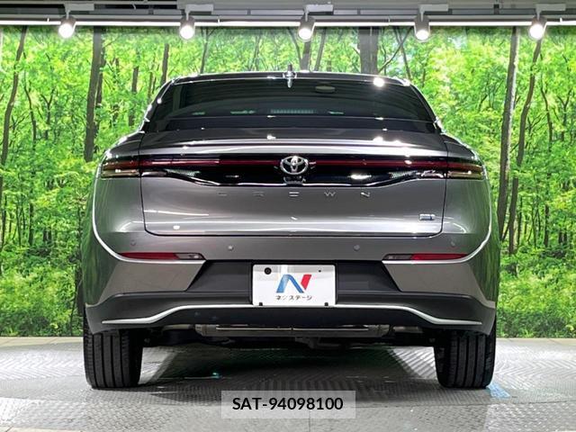 Toyota Crown Crossover 2023-07 8053782-14