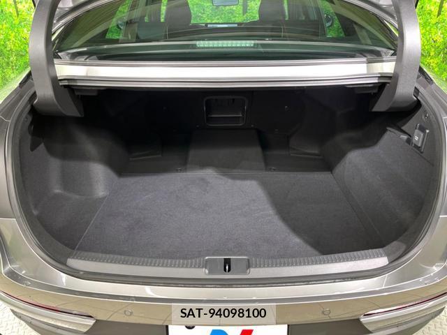 Toyota Crown Crossover 2023-07 8053782-9