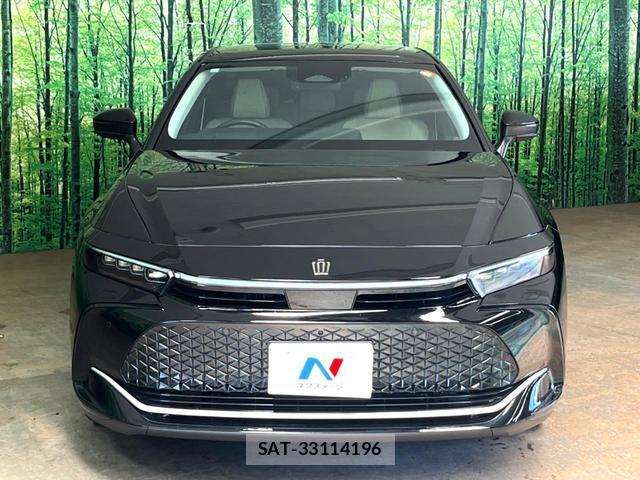 Toyota Crown Crossover 2023-10 8053810-10