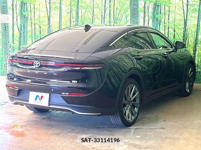 Toyota Crown Crossover 2023-10 8053810-13