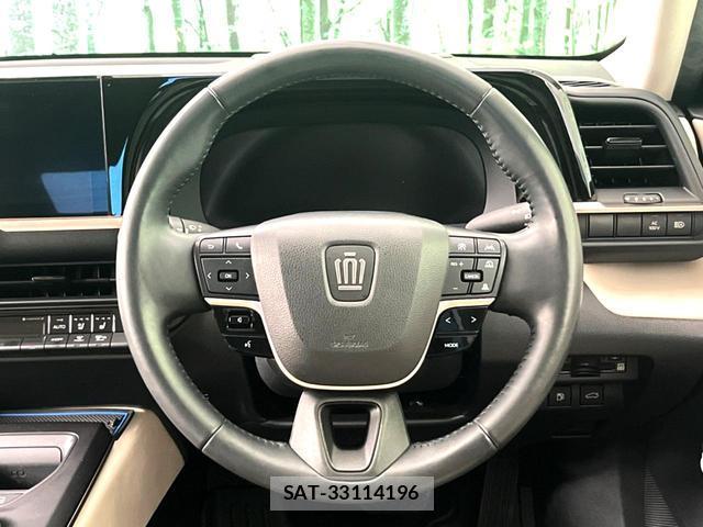 Toyota Crown Crossover 2023-10 8053810-14