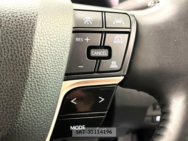 Toyota Crown Crossover 2023-10 8053810-7