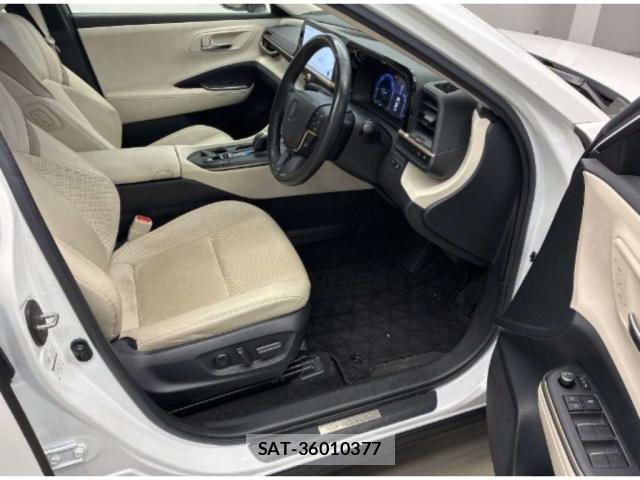 Toyota Crown Crossover 2023-02 8054609-2