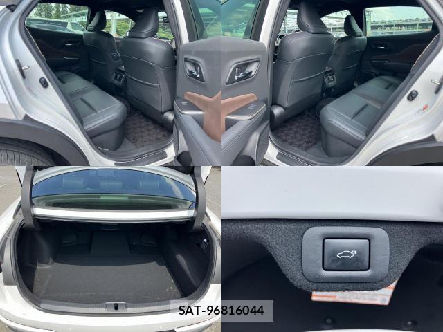 Toyota Crown Crossover 2023-07 8055854-6