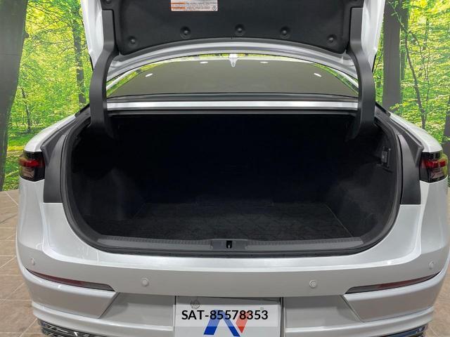 Toyota Crown Crossover 2023-05 8055993-9