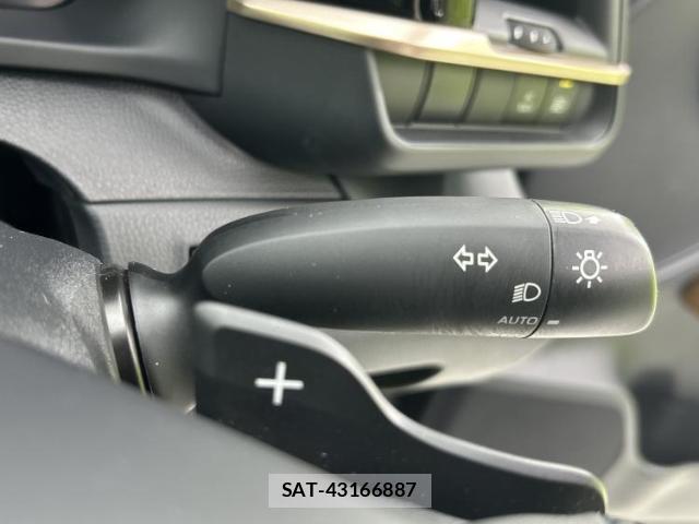 Toyota Crown Crossover 2023-09 8056133-16