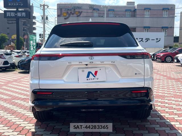 Toyota CROWN ESTATE 2026-02 8053842-14