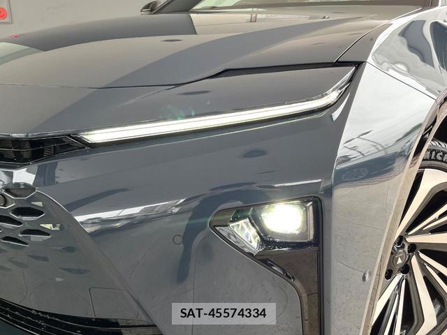 Toyota CROWN ESTATE 2025-07 8055444-12