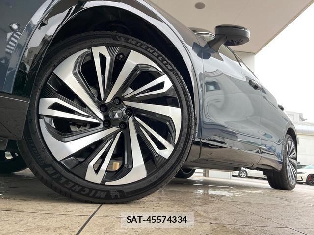 Toyota CROWN ESTATE 2025-07 8055444-4