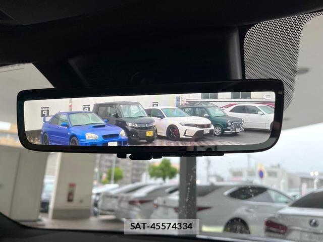 Toyota CROWN ESTATE 2025-07 8055444-8