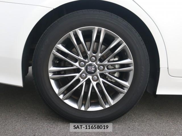 Toyota CROWN HYBRID 2021-06 8053401-19