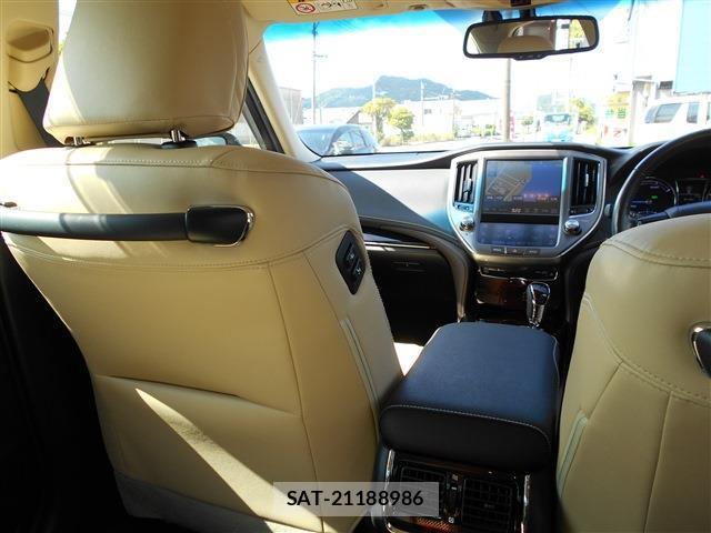Toyota CROWN HYBRID 2015-11 8053527-11