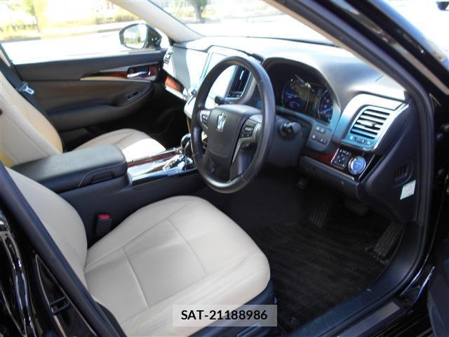 Toyota CROWN HYBRID 2015-11 8053527-12