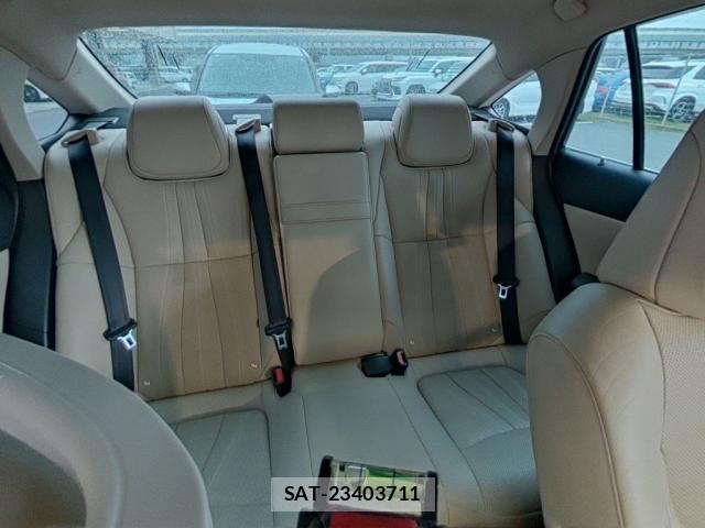 Toyota CROWN HYBRID 2018-10 8054119-3