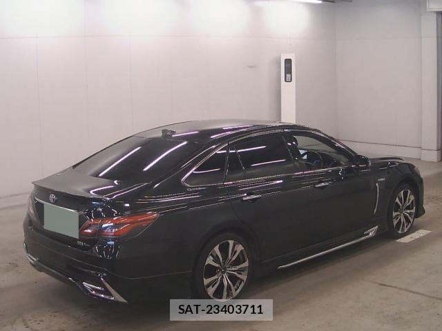 Toyota CROWN HYBRID 2018-10 8054119-5