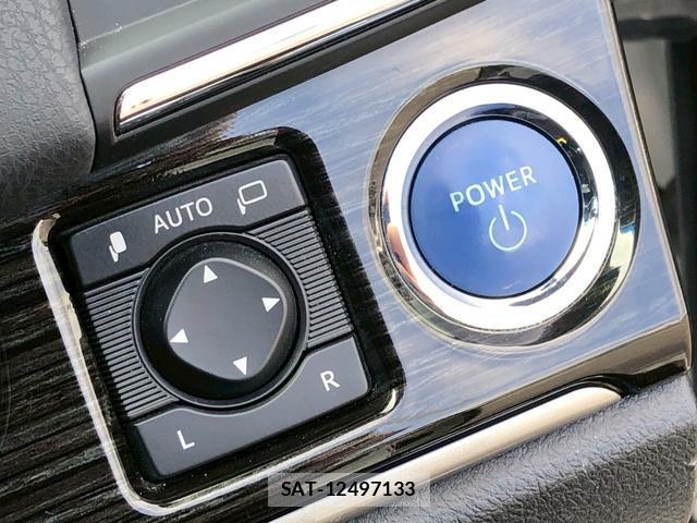 Toyota CROWN HYBRID 2016-11 8054845-11