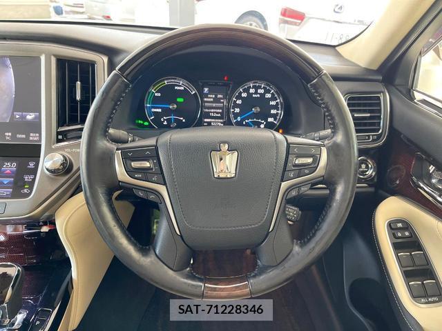Toyota CROWN HYBRID 2017-01 8055450-10