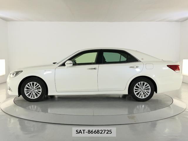 Toyota CROWN HYBRID 2017-06 8055530-3