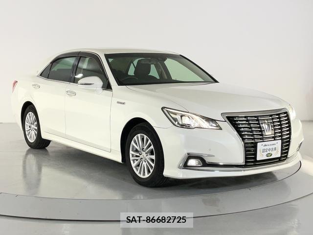 Toyota CROWN HYBRID 2017-06 8055530-8