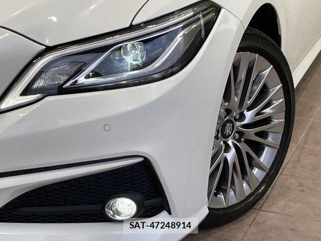 Toyota CROWN HYBRID 2019-10 8055991-11