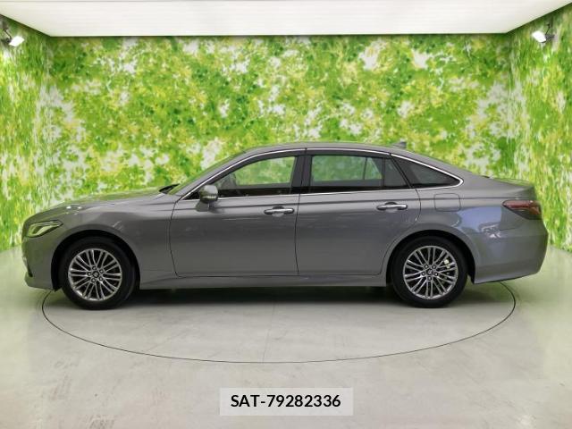 Toyota CROWN HYBRID 2021-08 8056171-1