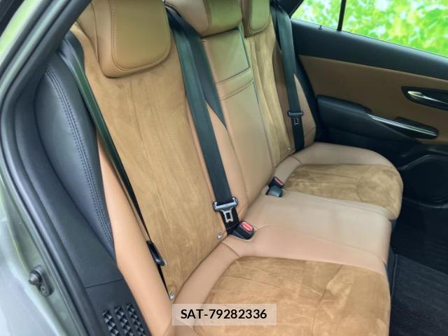 Toyota CROWN HYBRID 2021-08 8056171-4