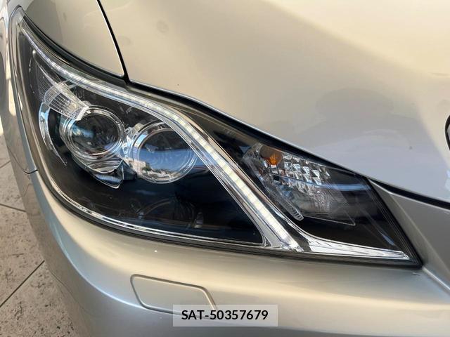 Toyota CROWN MAJESTA 2016-10 8055443-11