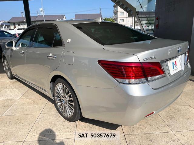 Toyota CROWN MAJESTA 2016-10 8055443-16
