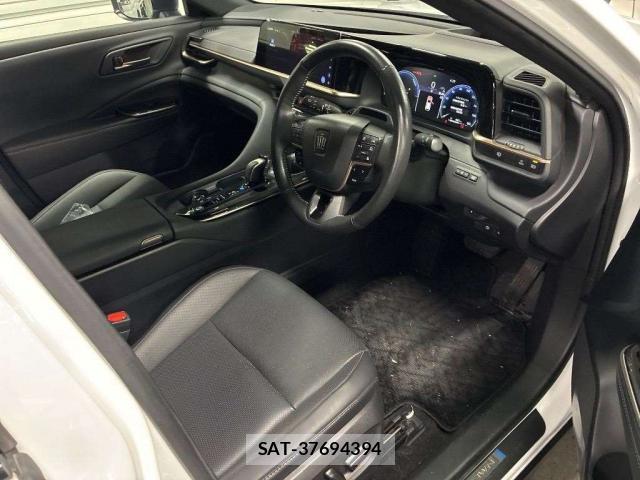 Toyota CROWN 2024-11 8053345-2
