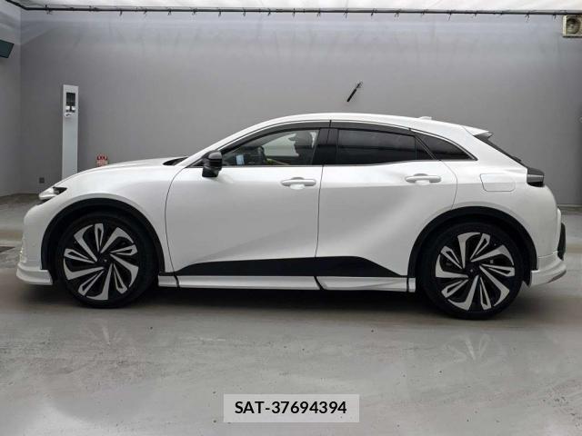 Toyota CROWN 2024-11 8053345-6