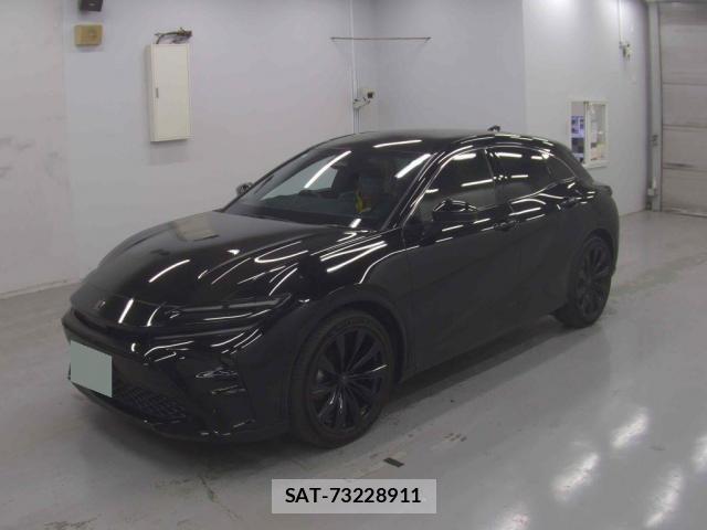Toyota CROWN 2023-12 8008530-4