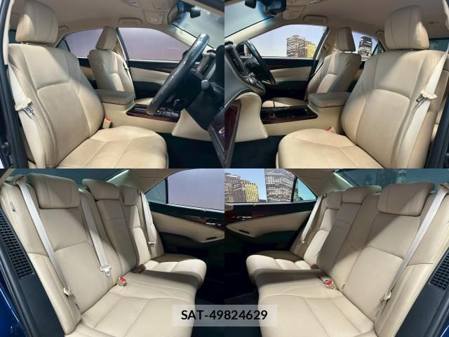 Toyota CROWN 2017-01 8053452-3