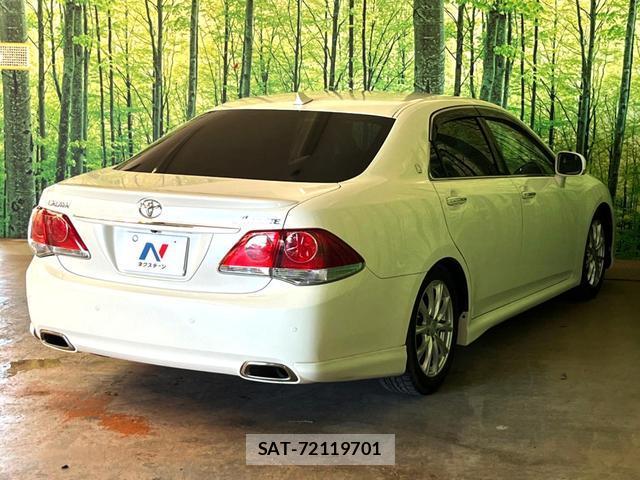 Toyota CROWN 2010-06 8053813-12