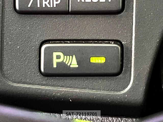 Toyota CROWN 2010-06 8053813-5