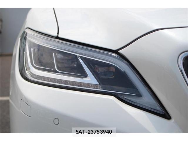 Toyota CROWN 2018-06 8054932-13