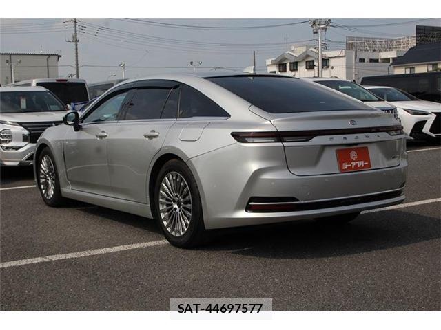Toyota CROWN 2025-02 8054934-11
