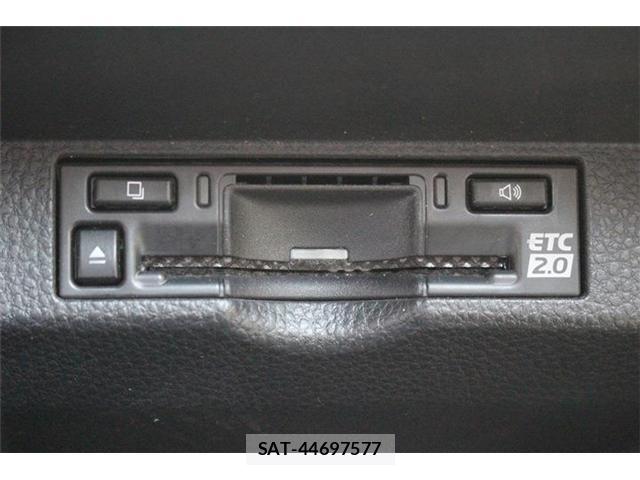 Toyota CROWN 2025-02 8054934-6